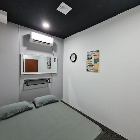 Ayden Hostel Airport Transit - Klia Sepang Dış mekan fotoğraf